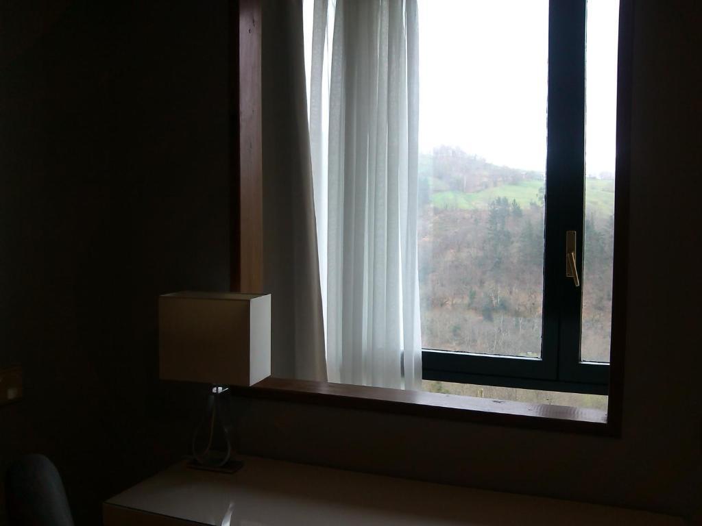 Hotel Montanas De Covadonga Кангас-де-Онис Экстерьер фото