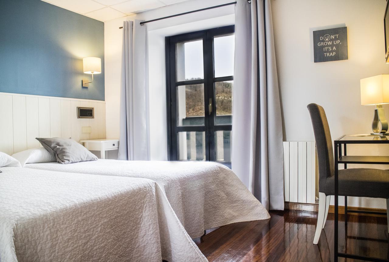 Hotel Montanas De Covadonga Кангас-де-Онис Экстерьер фото