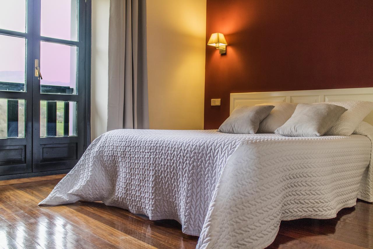 Hotel Montanas De Covadonga Кангас-де-Онис Экстерьер фото